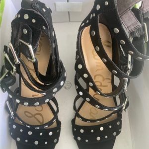 NWOT beautiful Sam Edelman black suede studded shoes.Zip up back.